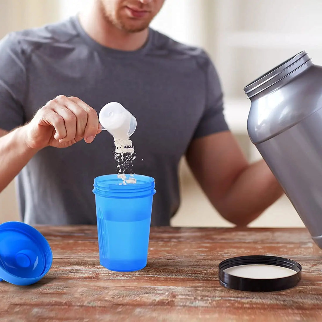 Leeseph Leak-Proof Shaker Bottle with Shaker Balls (BPA Free)